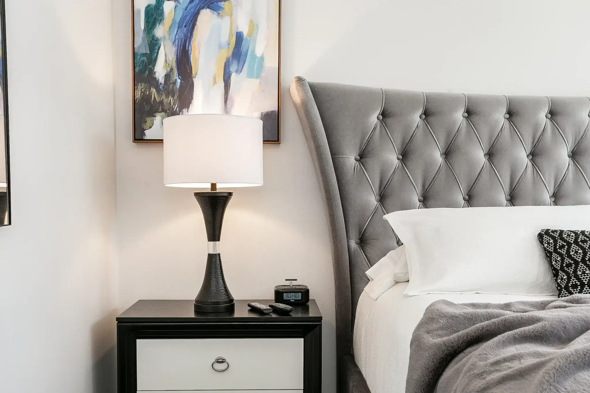 Group of professionals enjoying a luxury furnished corporate apartment in Downtown Chicago.